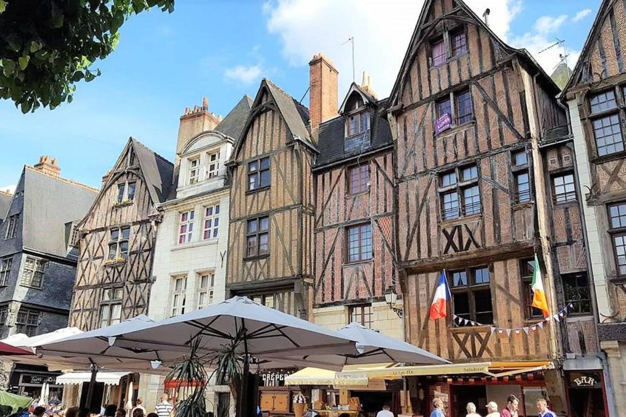 Appartement De Charme Au Coeur Du Centre Historique Tours Esterno foto